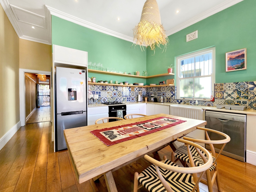 To Let 2 Bedroom Property for Rent in Vredehoek Western Cape